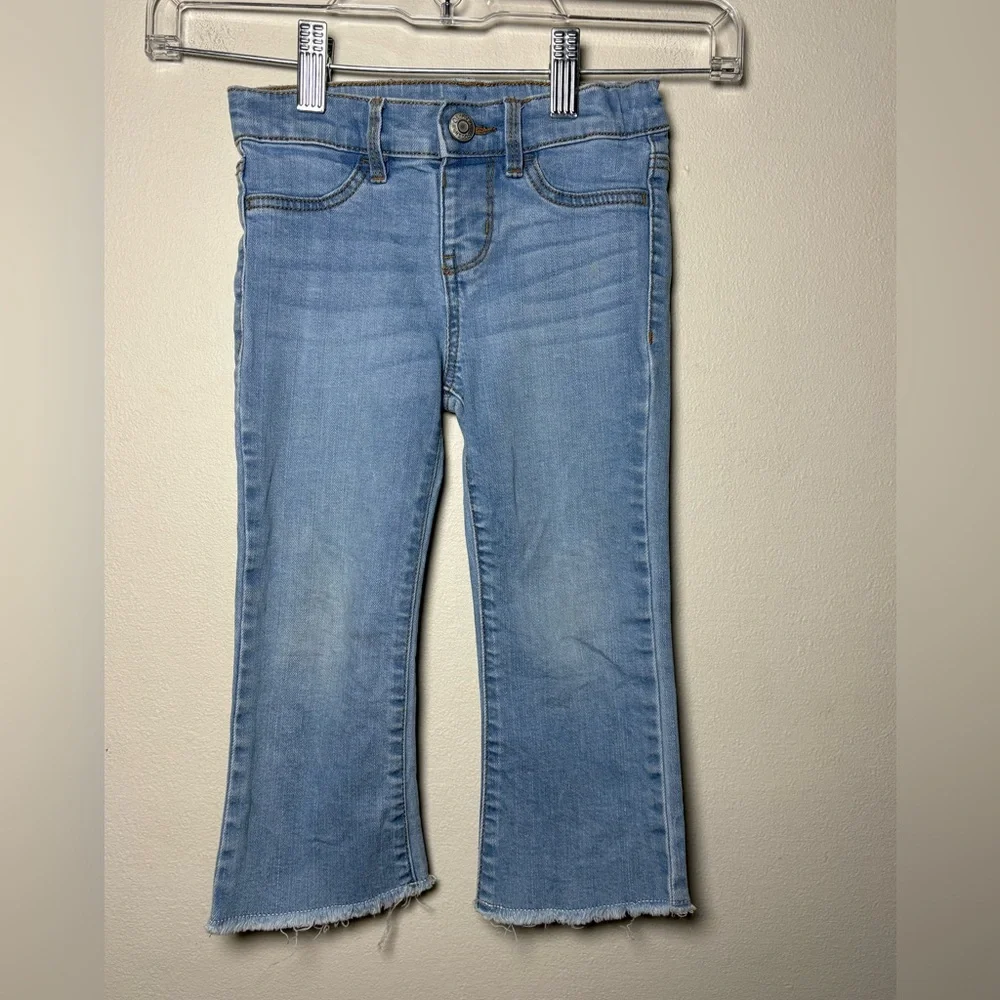 OshKosh B’gosh Toddler Girl Light Blue Flare Jeans Raw Hem Size 4T